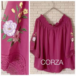 コルザ(COLZA)のCOLZA　コルザ ピンク　カットソー　花刺繍(カットソー(半袖/袖なし))