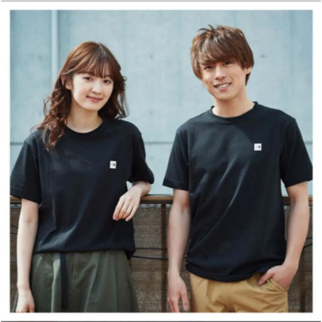 THE NORTH FACE(ザノースフェイス)の【ゆう様専用】ノースフェイス　Tシャツ2枚セット　黒と白 メンズのトップス(Tシャツ/カットソー(半袖/袖なし))の商品写真