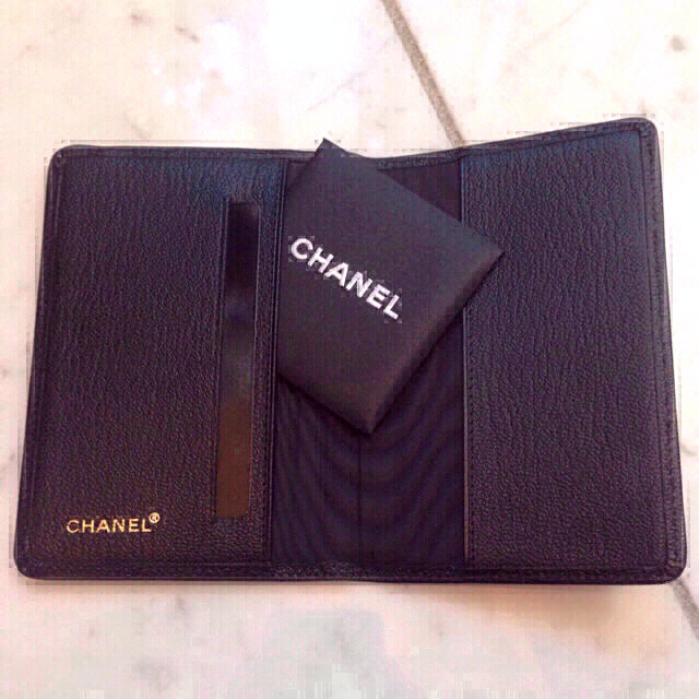 CHANEL(シャネル)のシャネル💋手帳カバー インテリア/住まい/日用品の文房具(その他)の商品写真