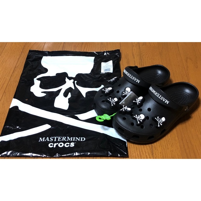 mastermind JAPAN(マスターマインドジャパン)の新品未使用　マスターマインド×クロックス　 メンズの靴/シューズ(サンダル)の商品写真