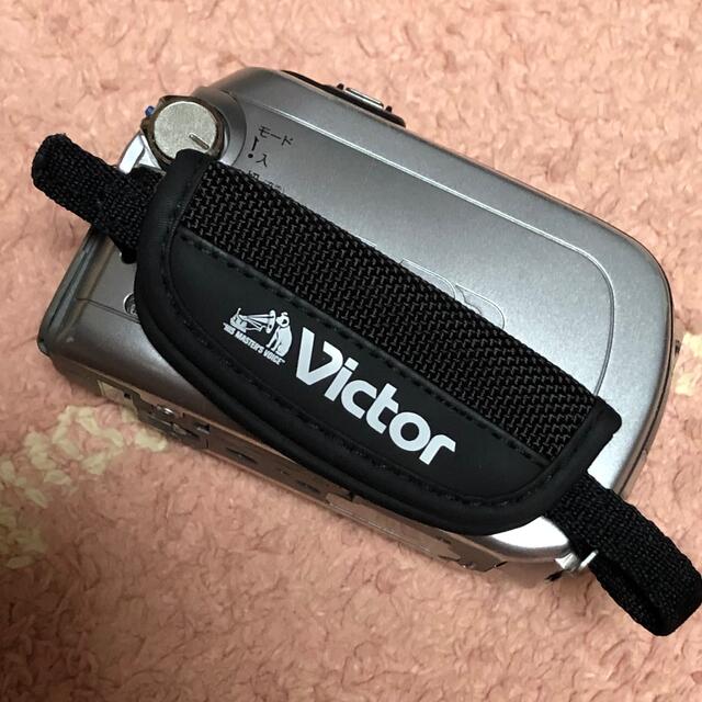 Victor(ビクター)のビクター Victor ビデオカメラ バッテリー付 スマホ/家電/カメラのカメラ(ビデオカメラ)の商品写真