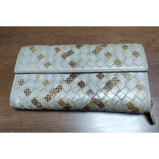 ボッテガヴェネタ(Bottega Veneta)のセール開催!!ボッテガヴェネタ 蛇 金運up 長財布(長財布)