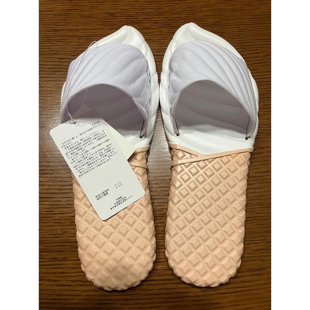 ソフトクリームサンダル　ホワイト　LLサイズ レディースの靴/シューズ(サンダル)の商品写真