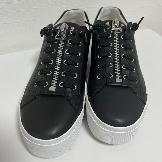 ASH(アッシュ)のern様専用　ASH アッシュ　ブラック靴　新品 レディースの靴/シューズ(スニーカー)の商品写真