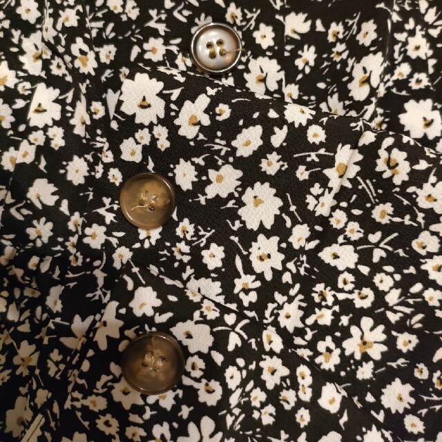しまむら(シマムラ)の小花柄　ノースリーブワンピース レディースのワンピース(ロングワンピース/マキシワンピース)の商品写真