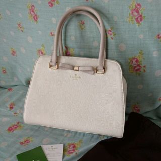 ケイトスペードニューヨーク(kate spade new york)のケイトスペード♡りぼんハンドバッグ(ショルダーバッグ)