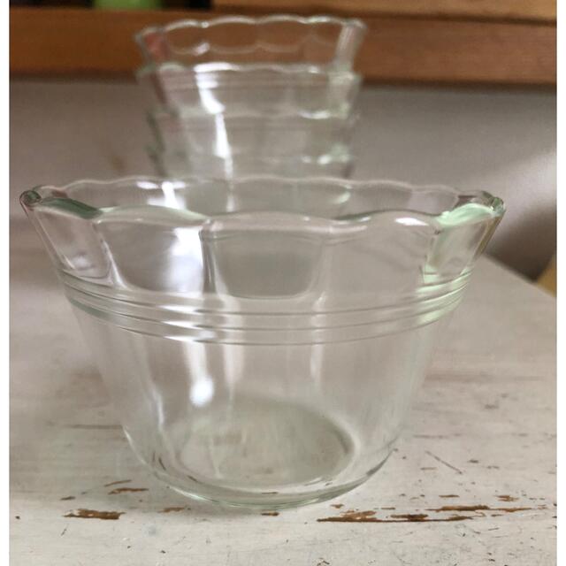 Pyrex(パイレックス)のイワキガラス　カスタードカップ　5個　耐熱ガラス インテリア/住まい/日用品のキッチン/食器(調理道具/製菓道具)の商品写真