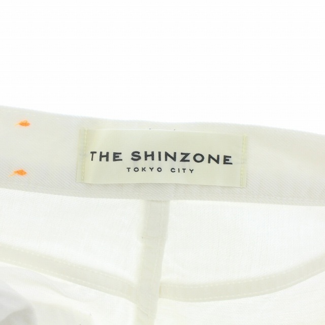 Shinzone(シンゾーン)のシンゾーン  キャロットデニム パンツ ジーンズ 32 S 白 ホワイト レディースのパンツ(デニム/ジーンズ)の商品写真