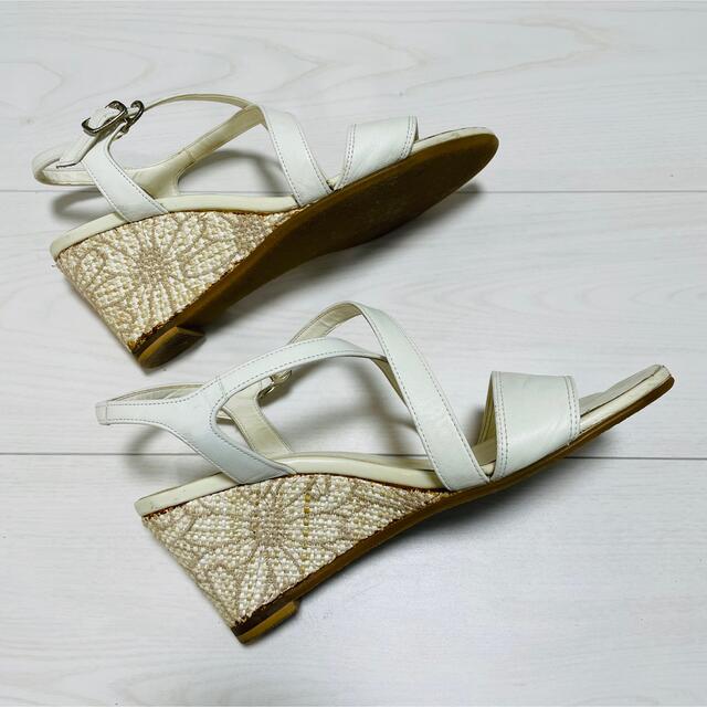 DIANA(ダイアナ)のDIANA ダイアナ　ウエッジソール　サンダル　M  23.5㎝　ホワイト　 レディースの靴/シューズ(サンダル)の商品写真