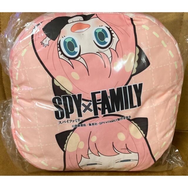 SPY×FAMILY BIGぬいぐるみ＆クッション アーニャ・フォージャー 3点 エンタメ/ホビーのおもちゃ/ぬいぐるみ(ぬいぐるみ)の商品写真