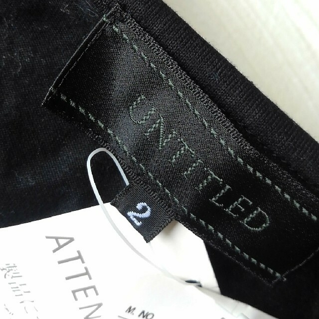 UNTITLED(アンタイトル)の⭐未使用⭐ タグ付きUNTITLED 黒のレース半袖シャツ 2サイズ レディースのトップス(Tシャツ(半袖/袖なし))の商品写真