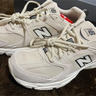 ニューバランス(New Balance)のMR530SH ベージュ 25cm(スニーカー)