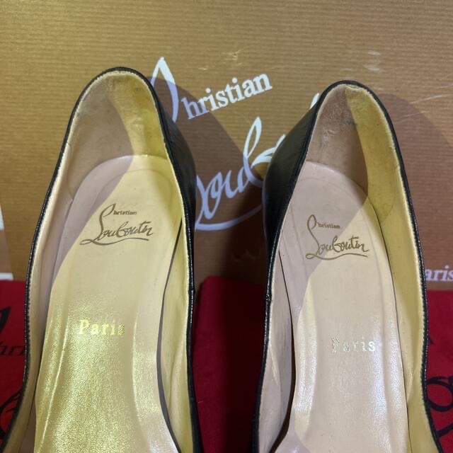 Christian Louboutin(クリスチャンルブタン)の【美品】★Christian Louboutin★ レザーパンプス 24.5cm レディースの靴/シューズ(ハイヒール/パンプス)の商品写真