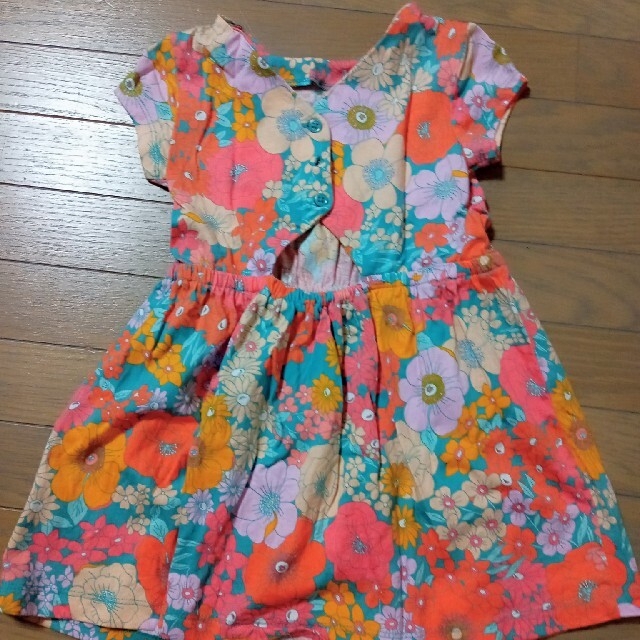 carter's(カーターズ)の保毛尾田保毛男様　専用　Carter's ワンピース キッズ/ベビー/マタニティのキッズ服女の子用(90cm~)(ワンピース)の商品写真