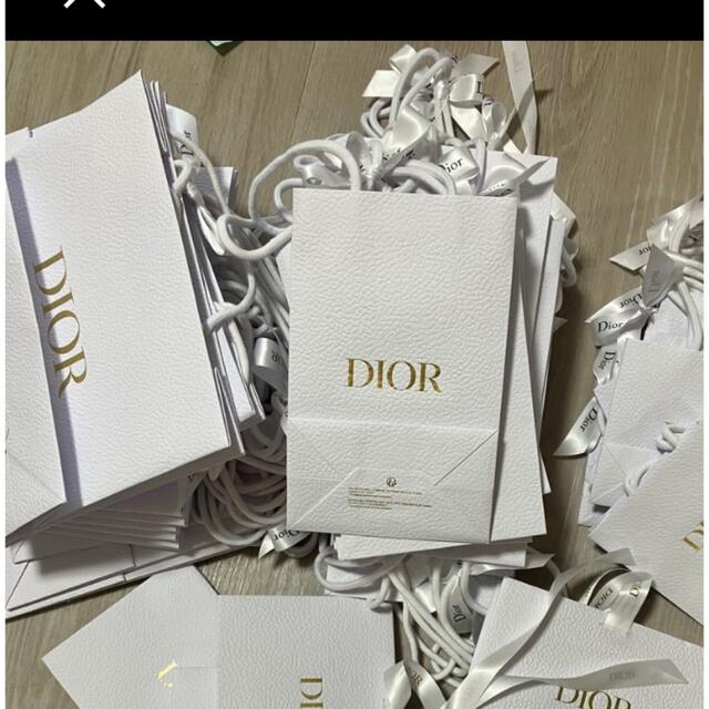 DIOR ショッパー　お手提げ　紙袋　65枚　新品