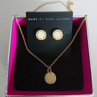 マークバイマークジェイコブス(MARC BY MARC JACOBS)のMARC JACOBSピアス&ネックレスセット(ピアス)