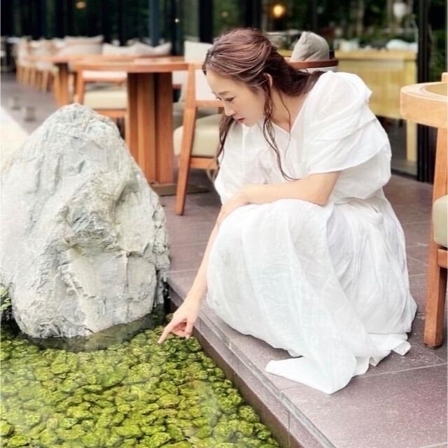 新作 D - 神崎恵さん着用完売MYLAN エンブロイダリーボリューム