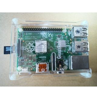 Raspberry Pi B+ ケース付き(PCパーツ)