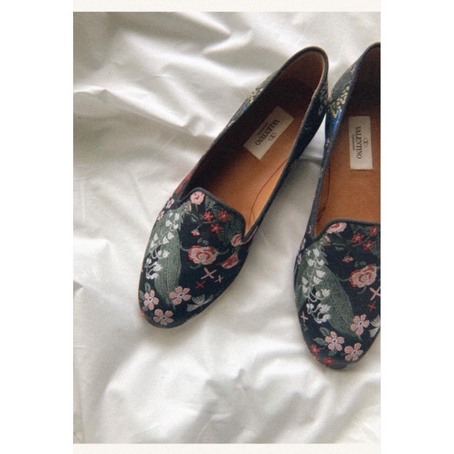 VALENTINO GARAVANI Loafes 花柄刺繍