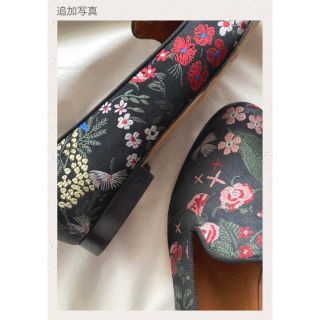 valentino garavani - VALENTINO GARAVANI Loafes 花柄刺繍 の通販 by ...