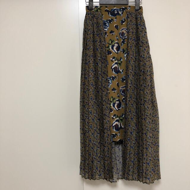 ACNE(アクネ)のクラネ　プリーツスカート レディースのスカート(ひざ丈スカート)の商品写真