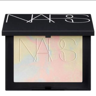 ナーズ(NARS)のNARSライトリフレクティングプリズマティックパウダー(フェイスパウダー)