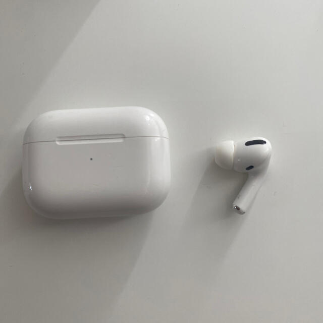 APPLE AirPods Pro 充電ケース　右耳