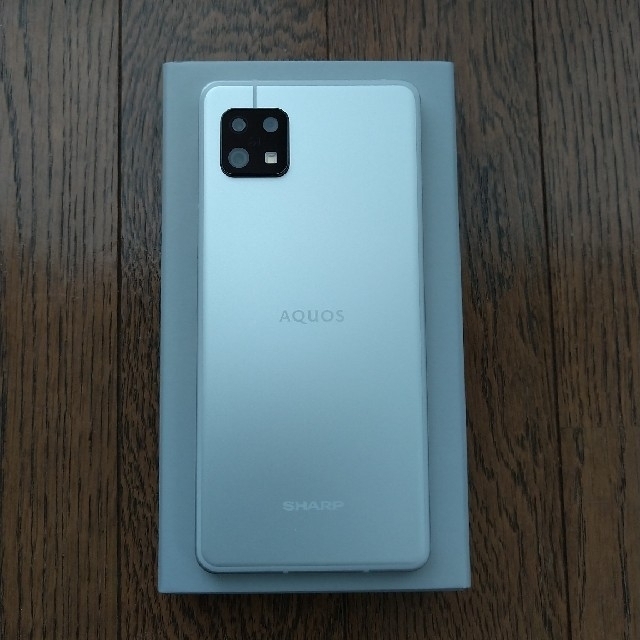 AQUOS sense6 128GB シルバー SH-M19【SIMフリー】700mm本体高さ