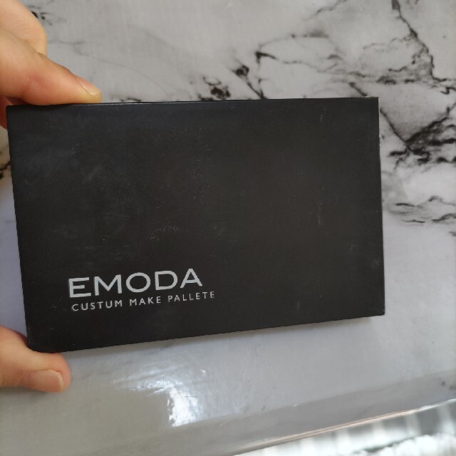 EMODA(エモダ)のEMODAアイシャドウ コスメ/美容のベースメイク/化粧品(アイシャドウ)の商品写真