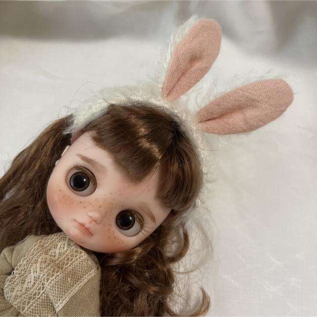 うさ耳ヘアバンド　ミディサイズ ハンドメイドのぬいぐるみ/人形(人形)の商品写真