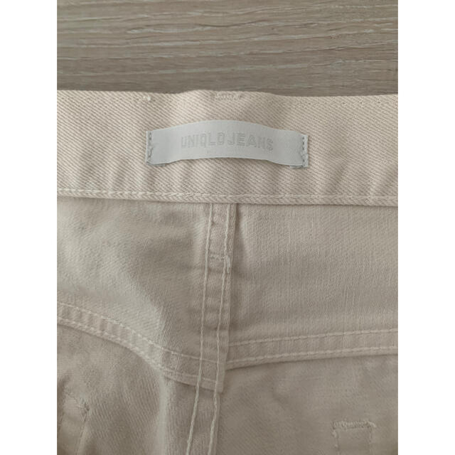 UNIQLO(ユニクロ)のホワイトデニム　　ユニクロ　（股下　78センチ） メンズのパンツ(デニム/ジーンズ)の商品写真