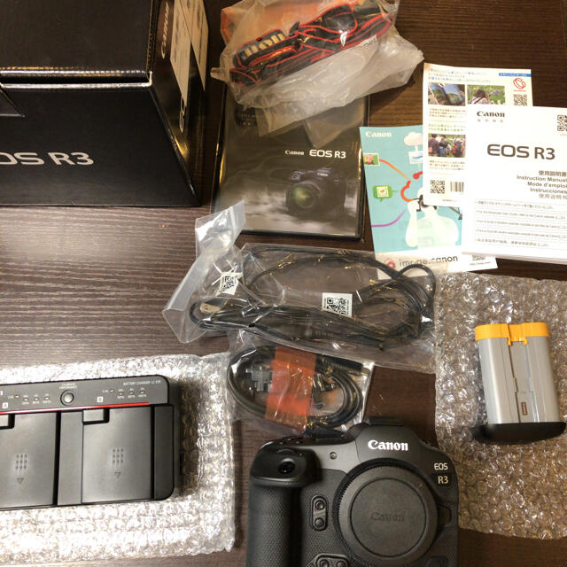 最も優遇の canon EOS R3 キャノン ミラーレスカメラ カメラ