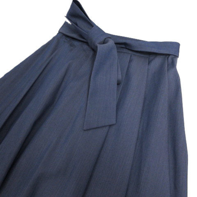 Couture Brooch(クチュールブローチ)のクチュールブローチ スカート フレア プリーツ ひざ丈 ベルト付き 青 38 レディースのスカート(ひざ丈スカート)の商品写真