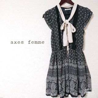 アクシーズファム(axes femme)のaxes femme ワンピース(ひざ丈ワンピース)