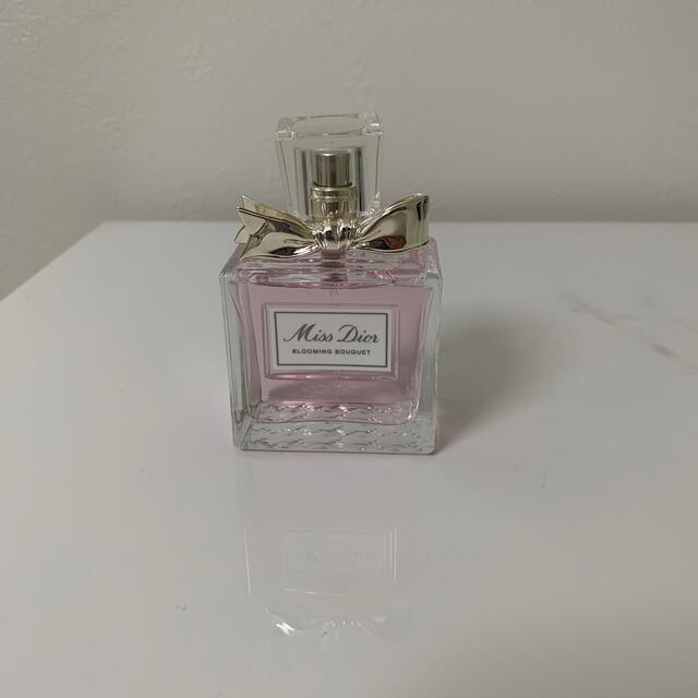Christian Dior(クリスチャンディオール)のDIOR ブルーミングブーケ コスメ/美容の香水(香水(女性用))の商品写真