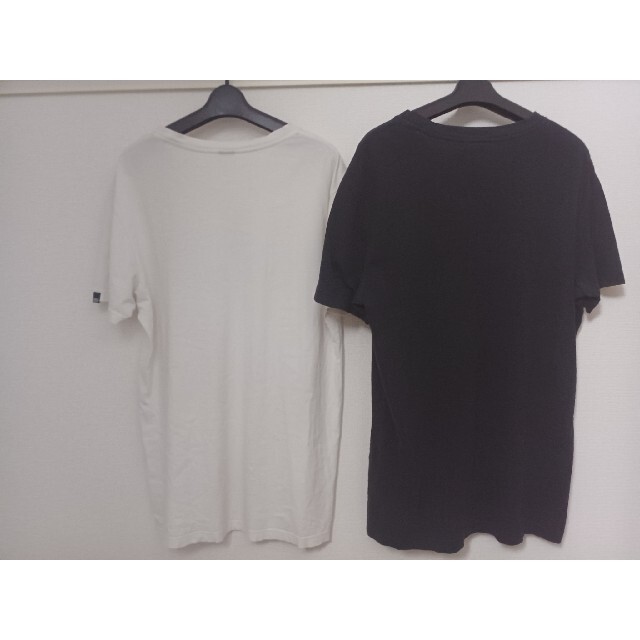 Deus ex Machina(デウスエクスマキナ)のデウス DEUS Tシャツ 2着セット 白黒 L メンズのトップス(Tシャツ/カットソー(半袖/袖なし))の商品写真