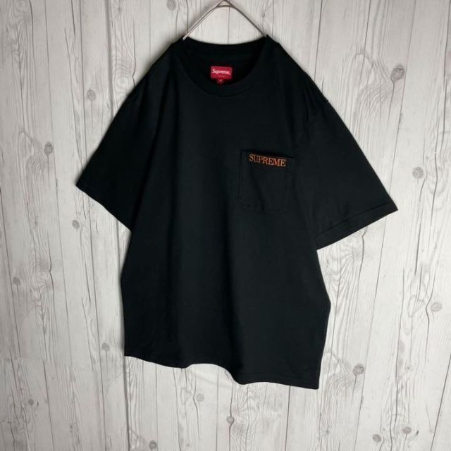 Supreme(シュプリーム)の【人気デザイン】シュプリーム☆ポケットワンポイント刺繍ロゴ定番カラーtシャツ美品 メンズのトップス(Tシャツ/カットソー(半袖/袖なし))の商品写真