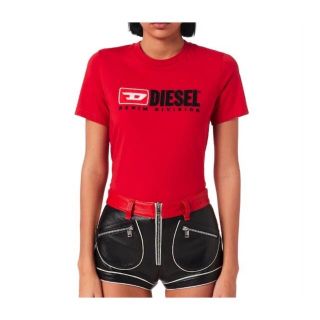 ディーゼル(DIESEL)の新品未使用！　ディーゼル　DIESEL  Tシャツ　レッドXL(Tシャツ(半袖/袖なし))