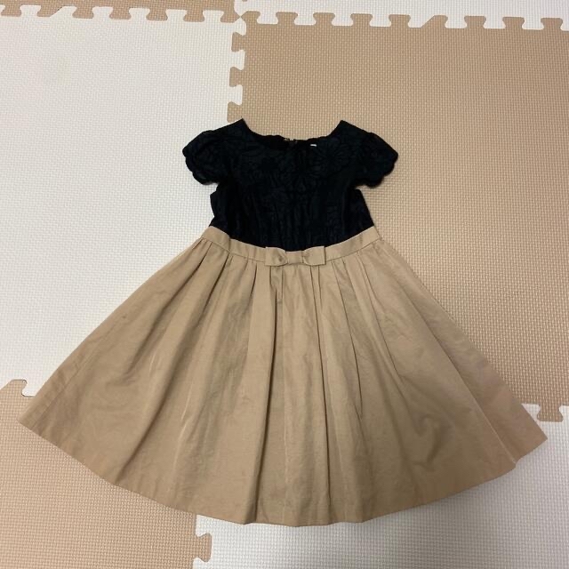 激安通販の 新品 トッカバンビーニ ワンピース 花柄 半袖ワンピース