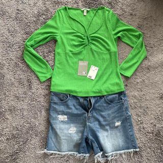 エイチアンドエム(H&M)のＨ＆Ｍ カットソー  Mサイズ(カットソー(長袖/七分))