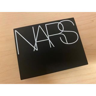 ナーズ(NARS)のNARSライトリフレクティングセッティングパウダープレスト(フェイスパウダー)