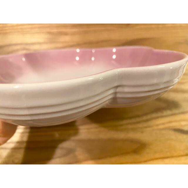 LE CREUSET(ルクルーゼ)のル・クルーゼ フラワーディッシュ ✳︎° インテリア/住まい/日用品のキッチン/食器(食器)の商品写真