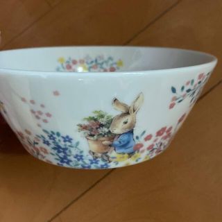 新品⭐︎ピーターラビット　サラダボウル(食器)