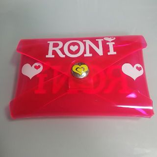 ロニィ(RONI)のRONI ビニール   ミニポーチ 小物入れ(ポーチ)