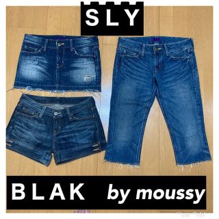 アズール(AZZURE)のＳＬＹ　デニムスカート　BLACK bymoussy パンツ(ミニスカート)