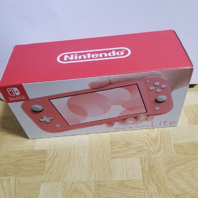 Nintendo Switch - 新品未開封Nintendo Switch ライト本体 コーラルの通販 by プチトマト's shop