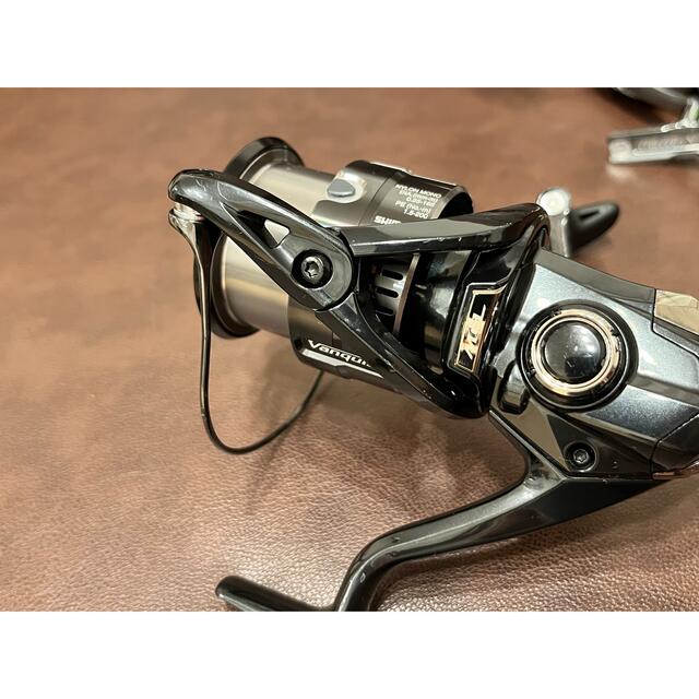 SHIMANO(シマノ)の19 ヴァンキッシュ 4000XG SHIMANO VANQUISH スポーツ/アウトドアのフィッシング(リール)の商品写真