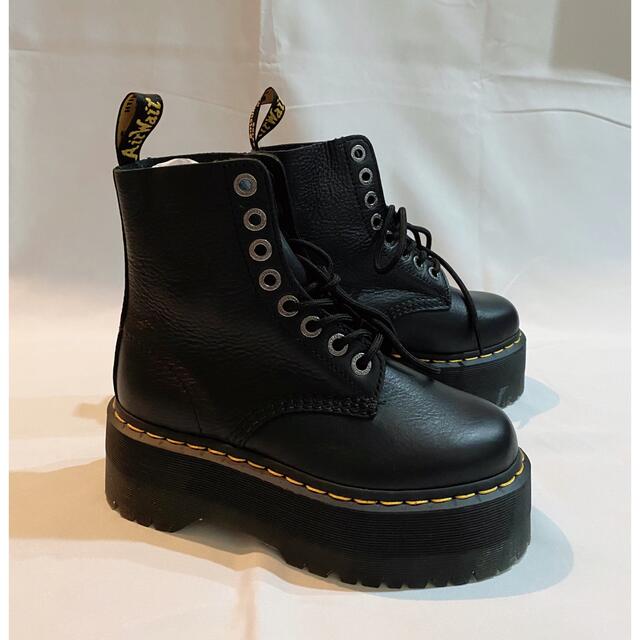 Dr.Martens(ドクターマーチン)の新品未使用品 ドクターマーチン 1460 PASCAL 8ホール ブーツ 厚底 レディースの靴/シューズ(ブーツ)の商品写真