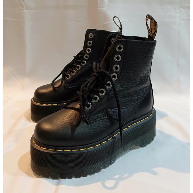 Dr.Martens(ドクターマーチン)の新品未使用品 ドクターマーチン 1460 PASCAL 8ホール ブーツ 厚底 レディースの靴/シューズ(ブーツ)の商品写真