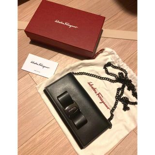 サルヴァトーレフェラガモ(Salvatore Ferragamo)の値下げ中！未使用品☆フェラガモ　チェーンウォレット(財布)